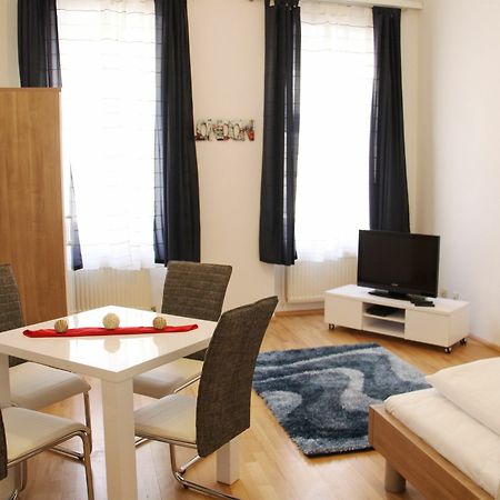 Checkvienna Apartment Khunngasse מראה חיצוני תמונה