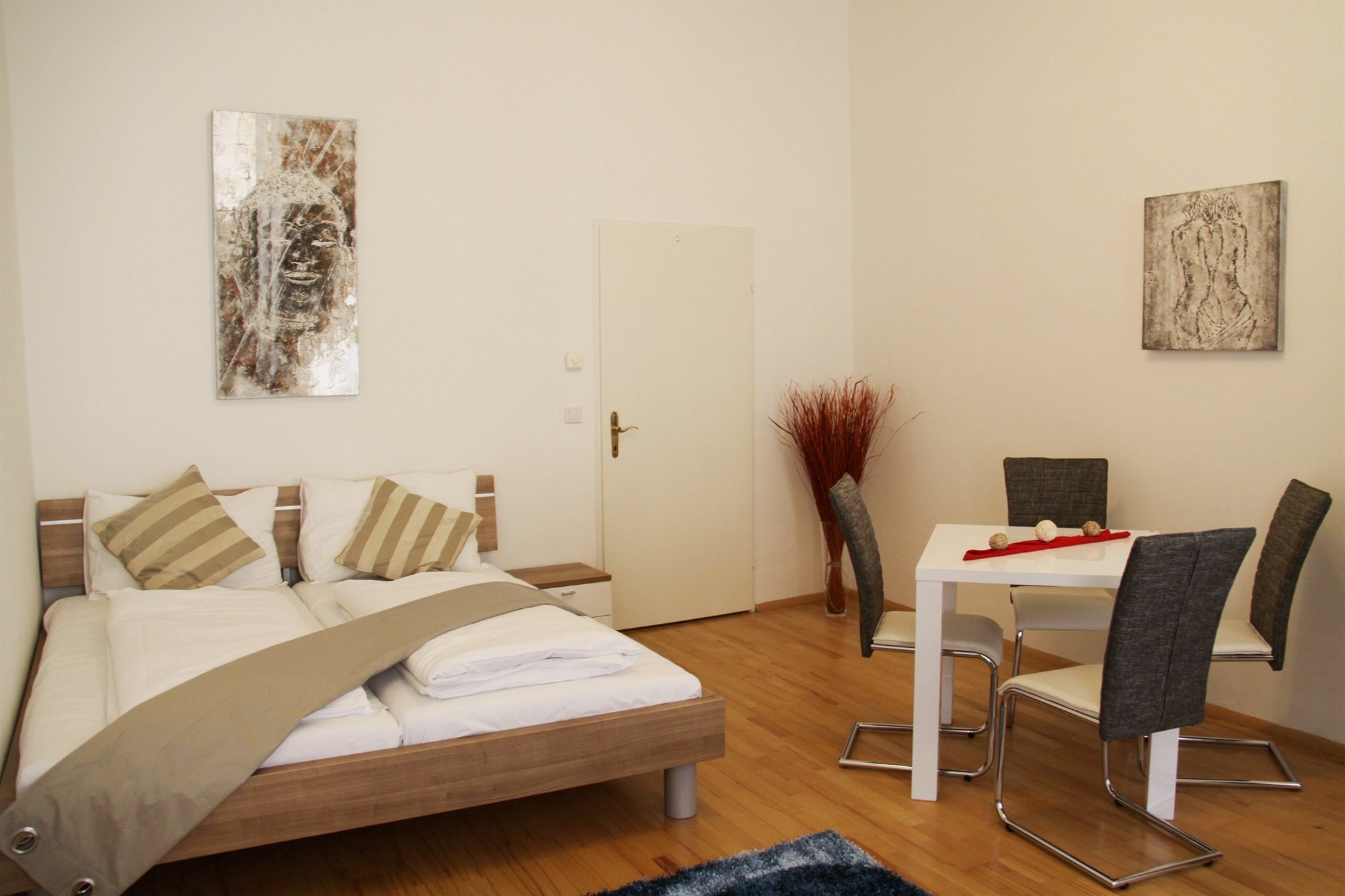 Checkvienna Apartment Khunngasse מראה חיצוני תמונה
